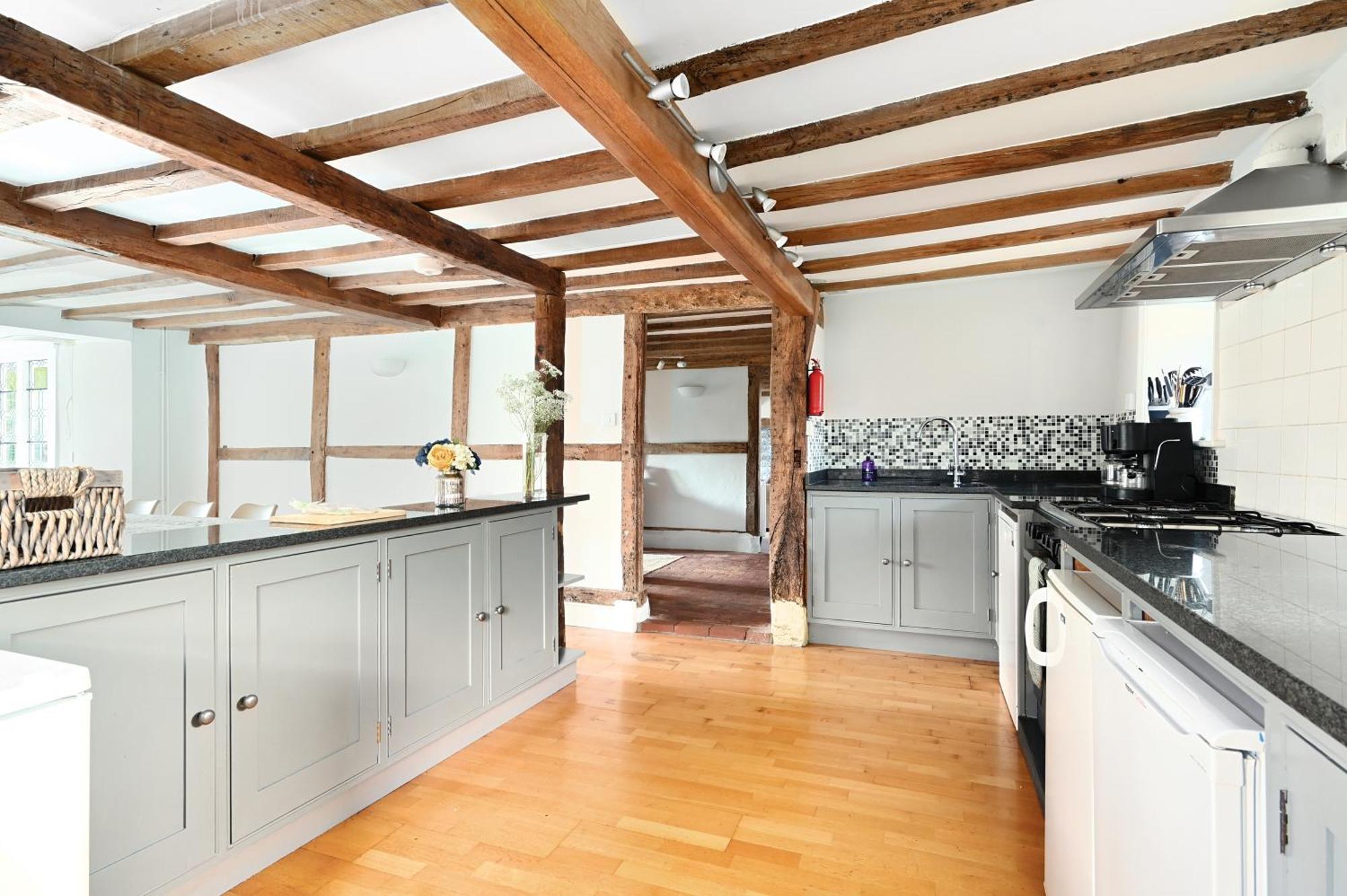 ラスティントン Walnut Tree Houseヴィラ エクステリア 写真