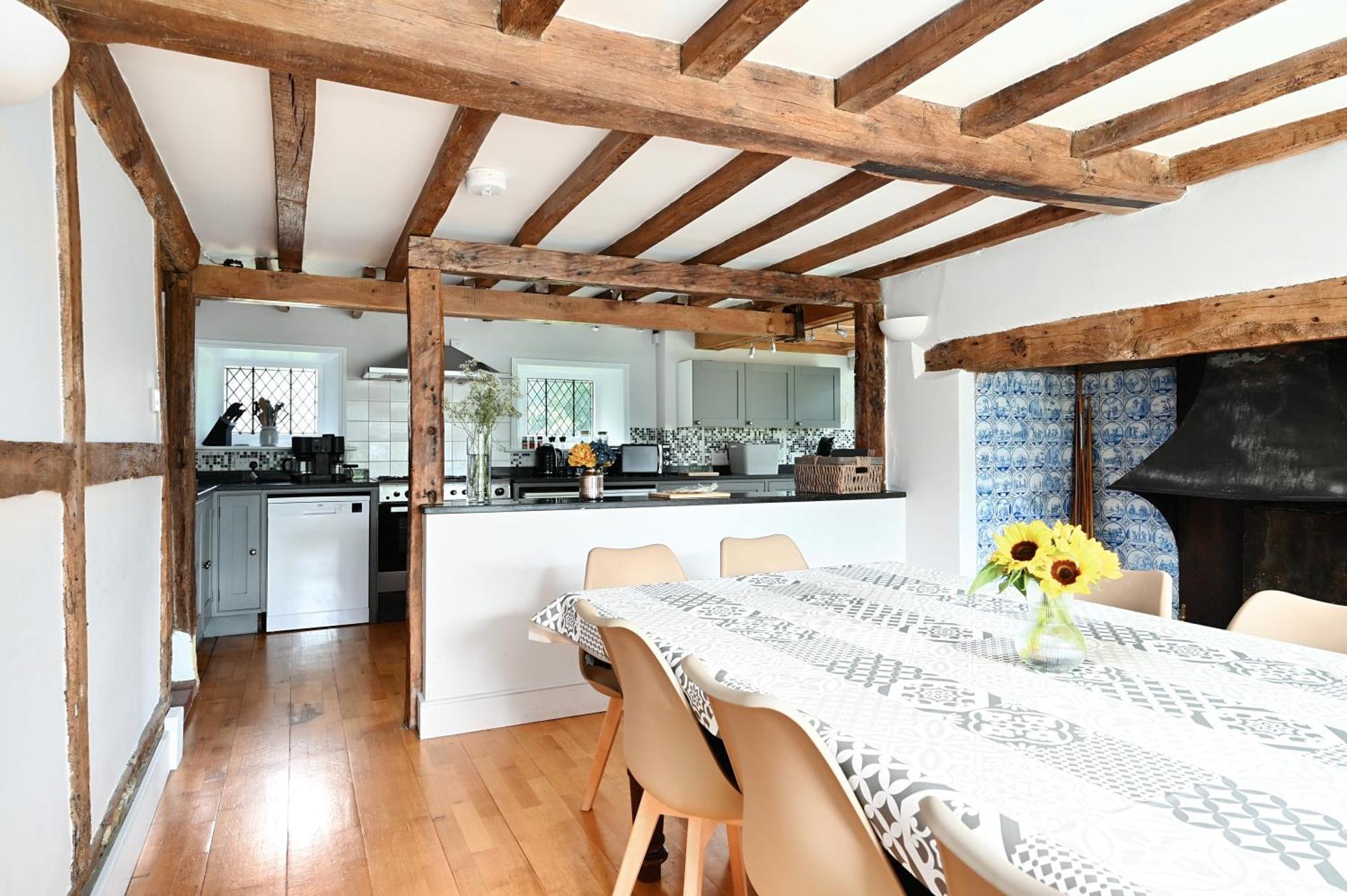 ラスティントン Walnut Tree Houseヴィラ エクステリア 写真