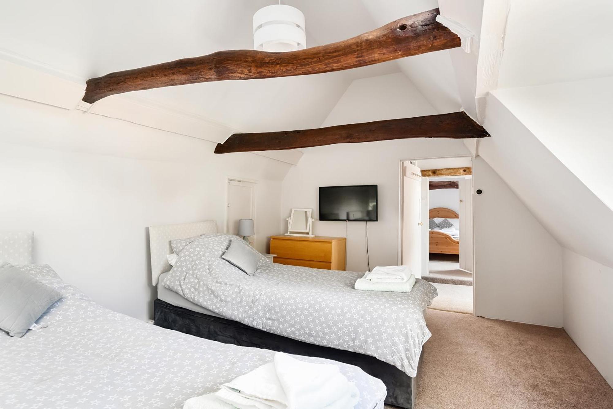 ラスティントン Walnut Tree Houseヴィラ エクステリア 写真