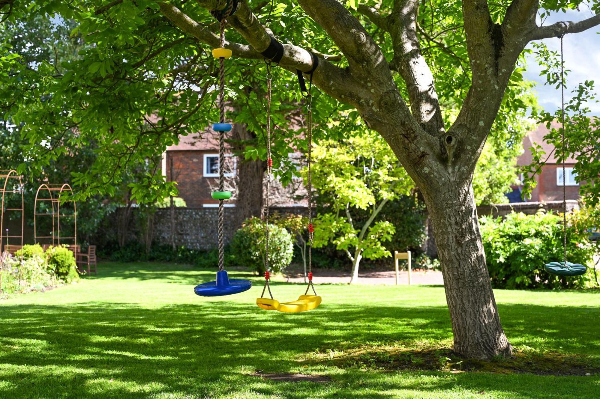 ラスティントン Walnut Tree Houseヴィラ エクステリア 写真